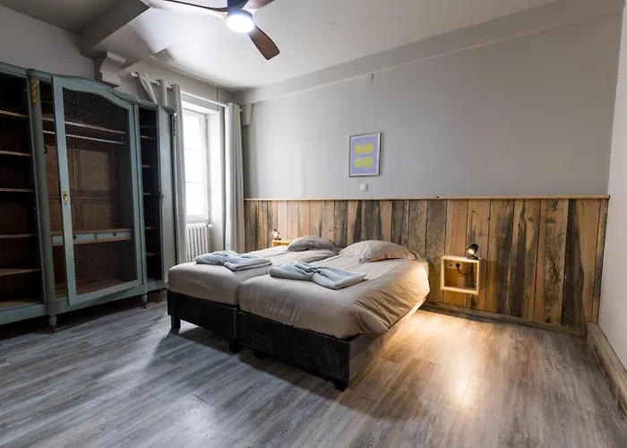 Au P'tit Tcheste Hébergement de vacances